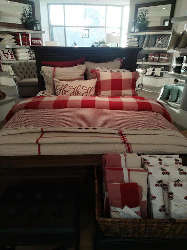Furniture Store «Pottery Barn», reviews and photos, 800 Stanford Shopping Center, Palo Alto, CA 94304, USA