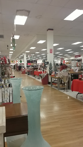 Department Store «T.J. Maxx», reviews and photos, 865 Bridgeport Ave, Shelton, CT 06484, USA