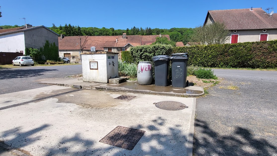 aire de services et stationnement camping cars à Bourmont-entre-Meuse-et-Mouzon (Haute-Marne 52)