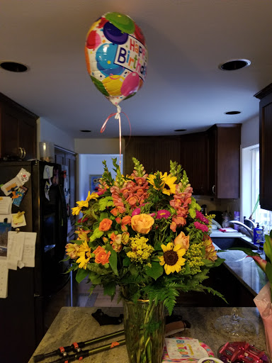 Florist «Stadium Flowers», reviews and photos, 20728 WA-99, Lynnwood, WA 98036, USA