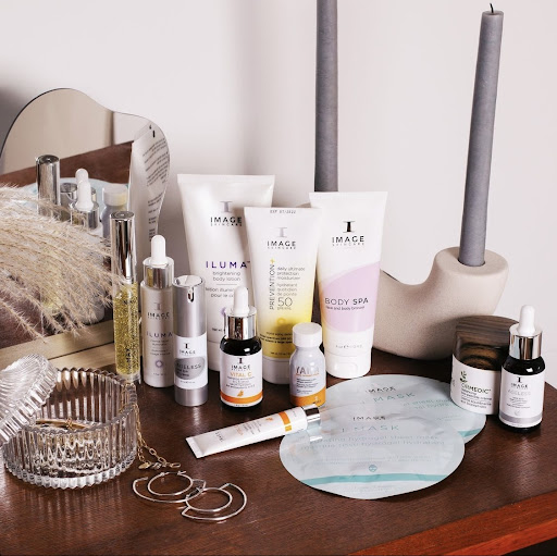 Beauty Salon «Jordan Thomas Salon & Spa», reviews and photos, 16 Bel Air S Pkwy, Bel Air, MD 21015, USA