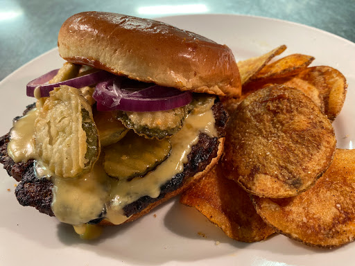 Gastropub «The Crowded House», reviews and photos, 26 W Center St, Madisonville, KY 42431, USA