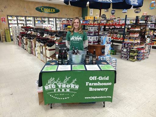 Liquor Store «Sav Way Liquors», reviews and photos, 515 W State St, Geneva, IL 60134, USA