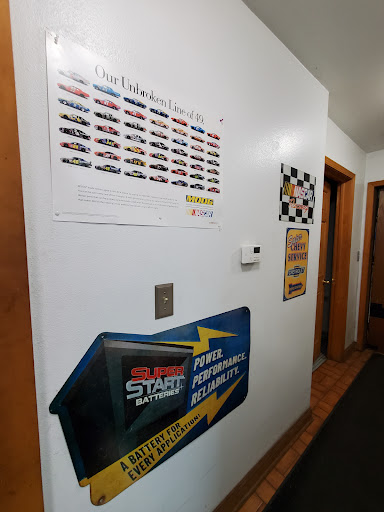 Auto Parts Store «Rhodes Auto & Truck Repair Inc.», reviews and photos, 8640 Sheridan Rd, Kenosha, WI 53143, USA