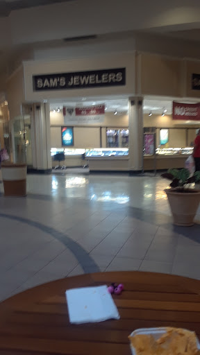 Shopping Mall «Somersville Towne Center», reviews and photos, 2550 Somersville Rd, Antioch, CA 94509, USA
