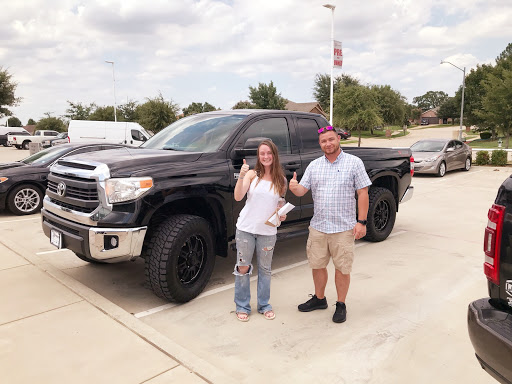 Car Dealer «Mike Brown Chrysler Dodge Jeep», reviews and photos, 4970 E Hwy 377, Granbury, TX 76049, USA