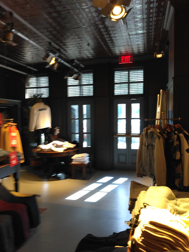Clothing Store «Hollister Co.», reviews and photos, 14567 SW 5th St, Pembroke Pines, FL 33027, USA