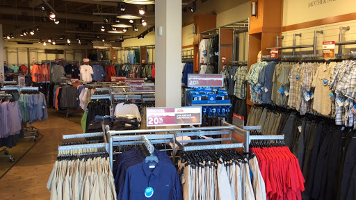 Sportswear Store «Columbia Sportswear Outlet Store at Outlets at Anthem», reviews and photos, 4250 W Anthem Way, Phoenix, AZ 85086, USA
