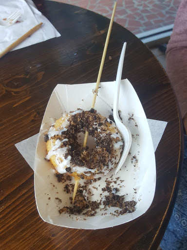 Donutz On A Stick Ice Cream and Grill
