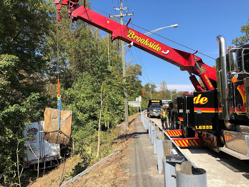 Auto Body Shop «Bergen Brookside Auto Body and Towing, Inc.», reviews and photos, 83 Zabriskie St, Hackensack, NJ 07601, USA