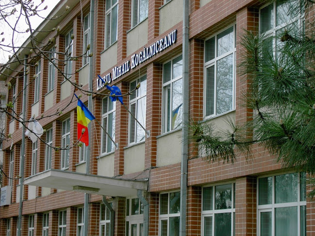 Liceul Teoretic "Mihail Kogălniceanu" Vaslui - Școală