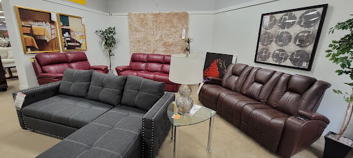 Shopping Mall «Drew 19 Shopping Center», reviews and photos, 21311 US Hwy 19 N, Clearwater, FL 33765, USA