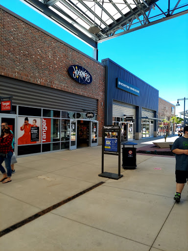 Outlet Mall «Tanger Outlet Grand Rapids», reviews and photos, 350 84th St SW, Byron Center, MI 49315, USA