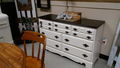 General Store «The Attic Finds», reviews and photos, 8829 Dixie Hwy, Ira Township, MI 48023, USA