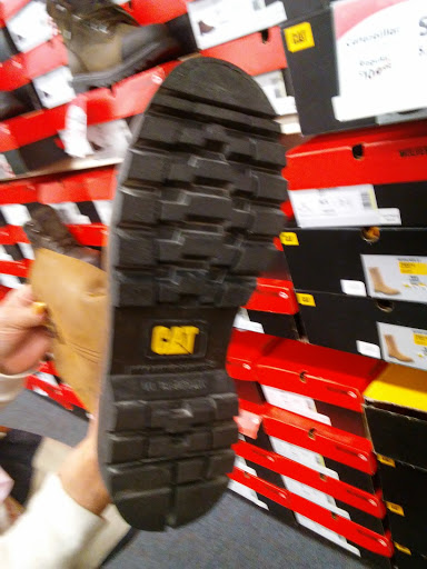 Shoe Store «Shoe Carnival», reviews and photos, 7111 W Alameda Ave, Lakewood, CO 80226, USA