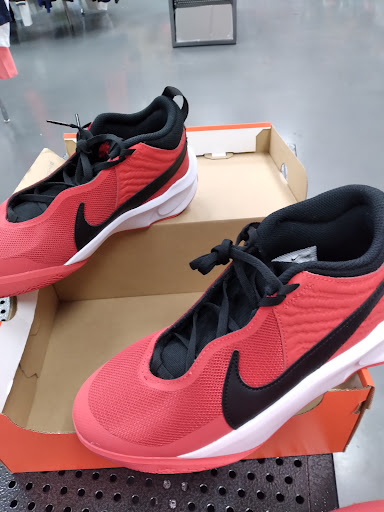 Shoe Store «WSS», reviews and photos, 8830 Garfield Ave, South Gate, CA 90280, USA