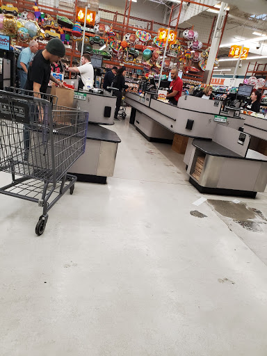 Supermarket «WinCo Foods», reviews and photos, 2060 E 20th St, Chico, CA 95928, USA