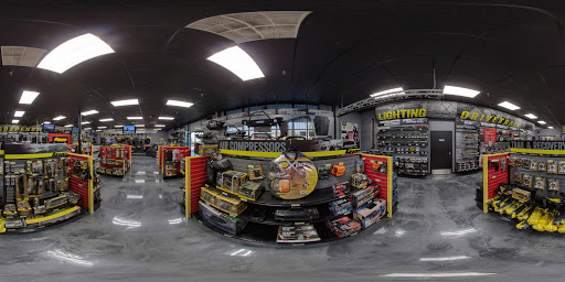 Truck Accessories Store «4 Wheel Parts - Fresno», reviews and photos, 4326 N Blackstone Ave, Fresno, CA 93726, USA
