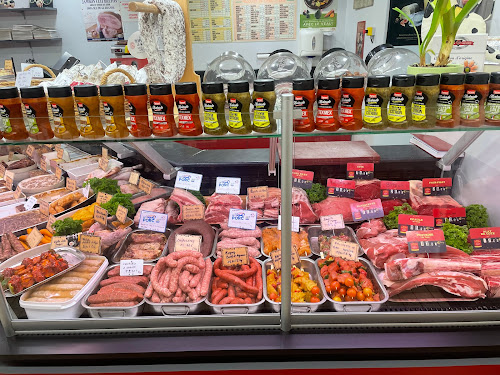 Maison robinault boucherie charcuterie épicerie traiteur à Saint-Ouen-des-Alleux