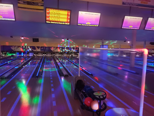 Bowling Alley «Levittown Lanes», reviews and photos, 56 Tanners Ln, Levittown, NY 11756, USA