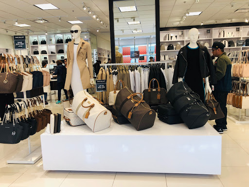 Fashion Accessories Store «Michael Kors», reviews and photos, 3690 Livermore Outlets Dr, Livermore, CA 94551, USA