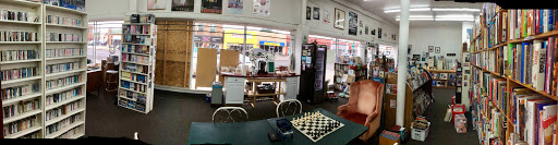 Used Book Store «Lucky Dog Books», reviews and photos, 911 W Jefferson Blvd, Dallas, TX 75208, USA