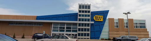 Electronics Store «Best Buy», reviews and photos, 2401 N Mayfair Rd, Wauwatosa, WI 53226, USA