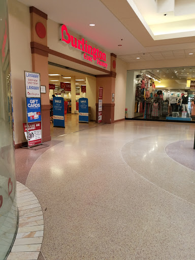Burlington Coat Factory, 18000 Vernier Rd, Harper Woods, MI 48225, USA, 