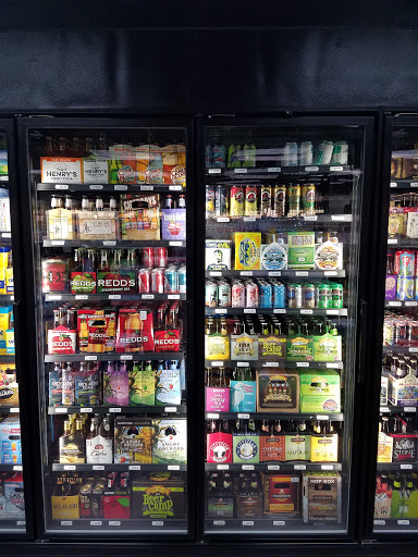 Liquor Store «Enfield Liquor and Wine», reviews and photos, 920 Enfield St, Enfield, CT 06082, USA