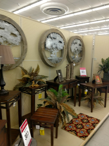 Craft Store «Hobby Lobby», reviews and photos, 4250 28th St SE, Kentwood, MI 49512, USA