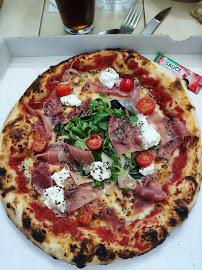 Pizza du Pizzeria Via milano casa famiglia à Saint-Priest - n°19
