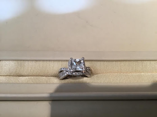 Jewelry Store «Jared The Galleria of Jewelry», reviews and photos, 1750 S Val Vista Dr, Mesa, AZ 85204, USA