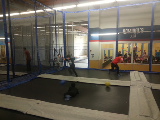 Recreation Center «G6 Airpark», reviews and photos, 10414 SE Washington St, Portland, OR 97216, USA