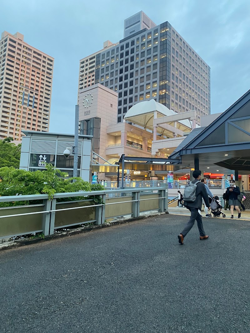 新浦安駅北郵便局