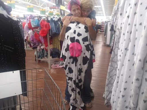 Department Store «Walmart Supercenter», reviews and photos, 109 22nd St, Hondo, TX 78861, USA