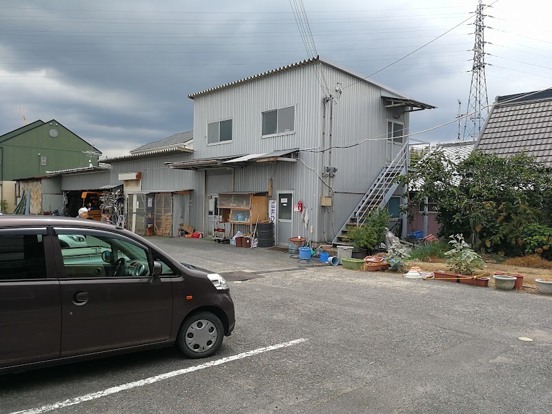 広井養鶏場