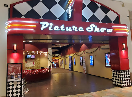 Movie Theater «Picture Show at Paradise Valley Mall», reviews and photos, 4550 E Cactus Rd Suite 168, Phoenix, AZ 85032, USA