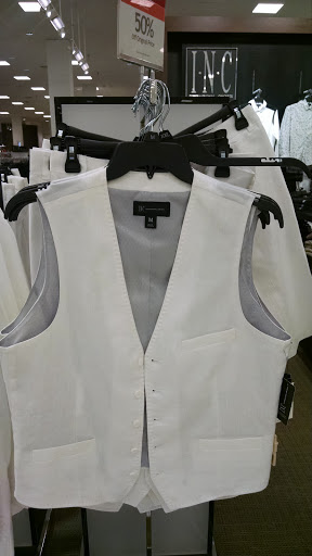 Stores to buy men's vests Tampa