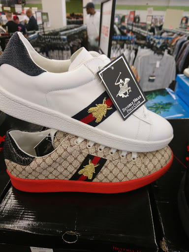 Clothing Store «K&G Fashion Superstore», reviews and photos, 5802 E Virginia Beach Blvd #108, Norfolk, VA 23502, USA