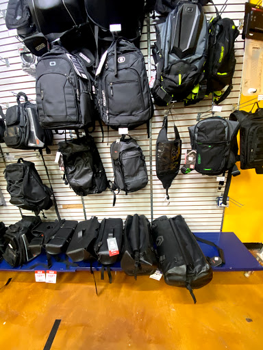 Motorcycle Parts Store «Cycle Gear», reviews and photos, 1765 NE 163rd St, North Miami Beach, FL 33162, USA
