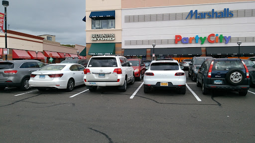 Shopping Mall «Ridgeway Shopping Center», reviews and photos, 2233 Summer St, Stamford, CT 06905, USA