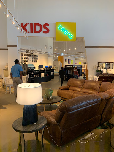 Furniture Store «Rooms To Go & Rooms To Go Kids», reviews and photos, 16350 FL-50, Clermont, FL 34711, USA