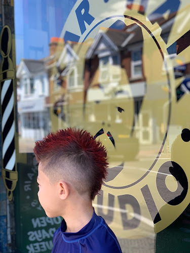 Akar Hair Studio - Bournemouth