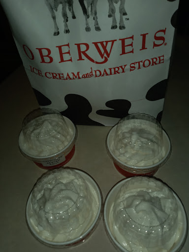 Ice Cream Shop «Oberweis Ice Cream and Dairy Store», reviews and photos, 7202 W 159th St, Orland Park, IL 60462, USA