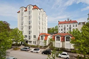 SMARTments business HAMBURG AUSSENALSTER - Serviced Apartments image