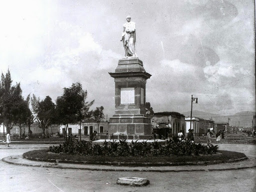 Monumento a Morelos por Maximiliano I de México