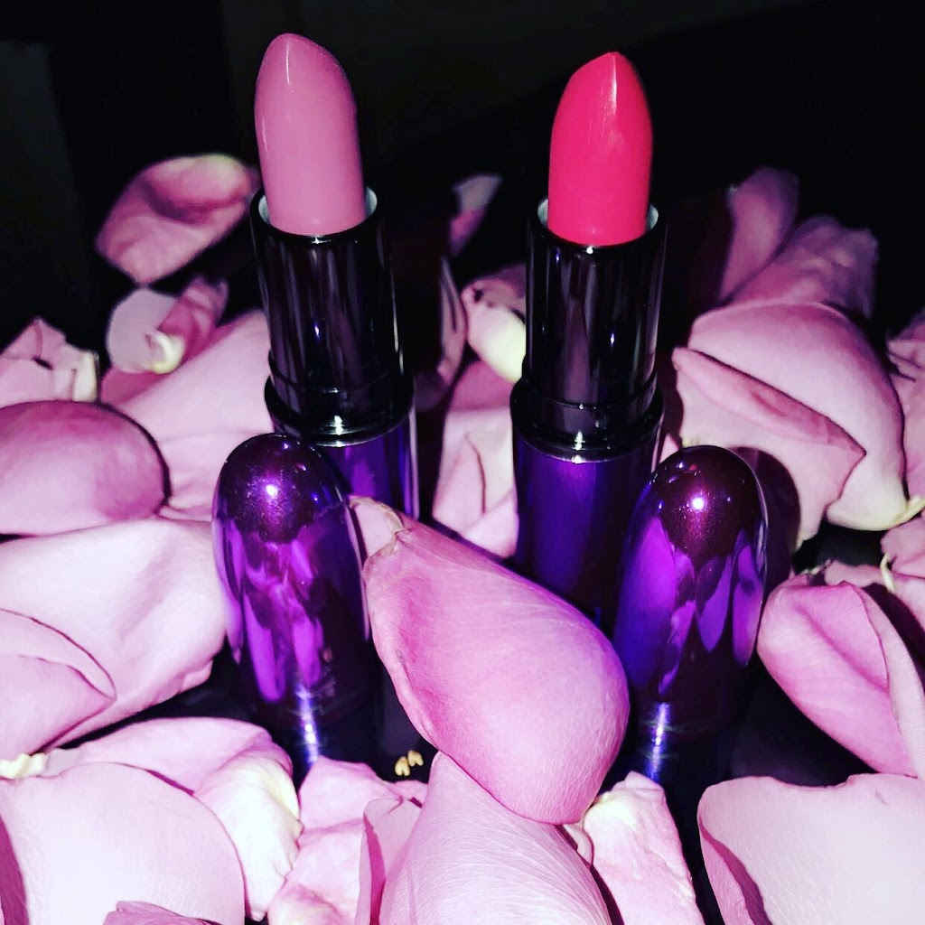 Glam Central Studio 07011