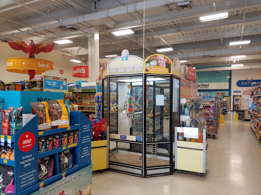 Pet Supply Store «PetSmart», reviews and photos, 3010 Brandywine Pkwy, Wilmington, DE 19803, USA