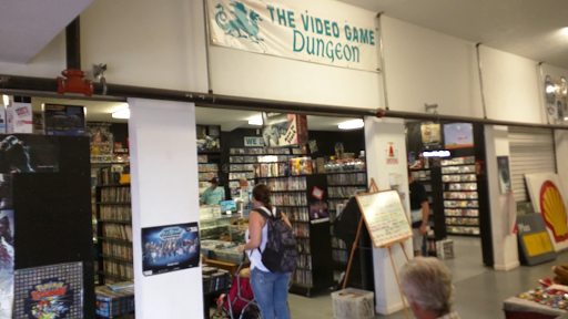 Video Game Dungeon, 2987 Bellevue Ave, Daytona Beach, FL 32124, USA, 