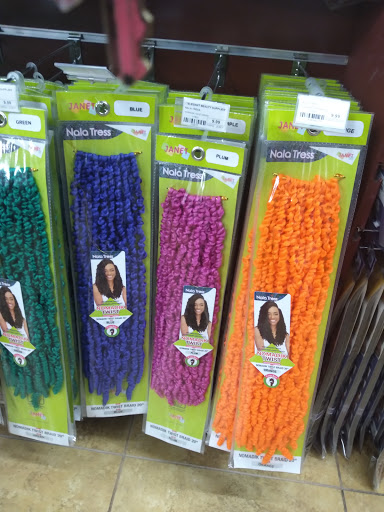 Cosmetics Store «Diamond Girl Beauty Supply», reviews and photos, 2675 NW 207th St, Miami Gardens, FL 33056, USA